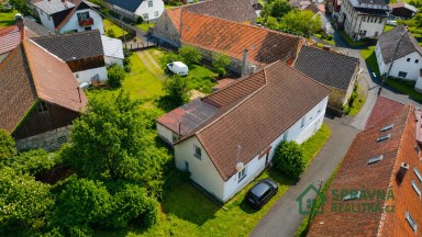 Prodej rodinného domu 220 m² s pozemkem 932 m² a stodolou – Ostružno, Nezdice na Šumavě