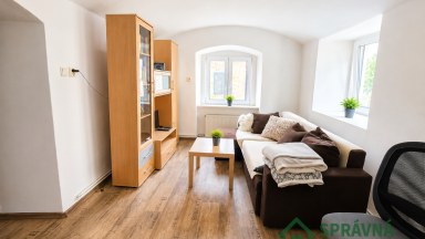 Prodej rodinného domu 220 m² s pozemkem 932 m² a stodolou – Ostružno, Nezdice na Šumavě
