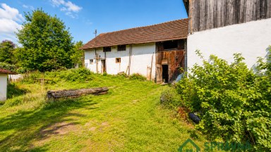 Prodej rodinného domu 220 m² s pozemkem 932 m² a stodolou – Ostružno, Nezdice na Šumavě