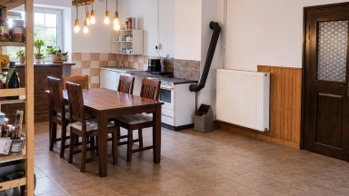 Prodej rodinného domu 220 m² s pozemkem 932 m² a stodolou – Ostružno, Nezdice na Šumavě