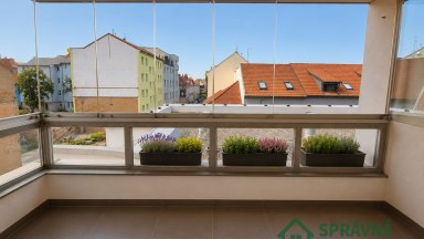Pronájem bytu 4kk 90 m2