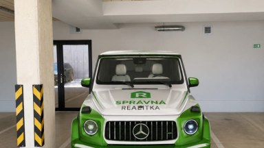 Pronájem bytu 1+kk, 28 m² s terasou 12 m² — Plzeň, Slovanská 56