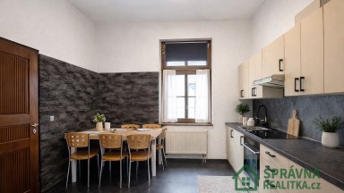 Pronájem  bytu 5+2 mezonet 113 m² v historickém centru Plzně se dvěma obytnými úrovněmi