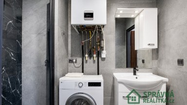 Pronájem  bytu 5+2 mezonet 113 m² v historickém centru Plzně se dvěma obytnými úrovněmi