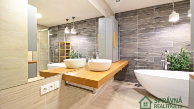 Luxusní penthouse 4+kk, 118,6 m² s terasou 43 m² a garážovým stáním, cetrum Plzně