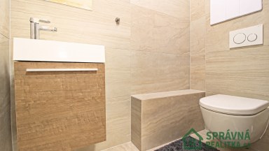 Luxusní penthouse 4+kk, 118,6 m² s terasou 43 m² a garážovým stáním, cetrum Plzně